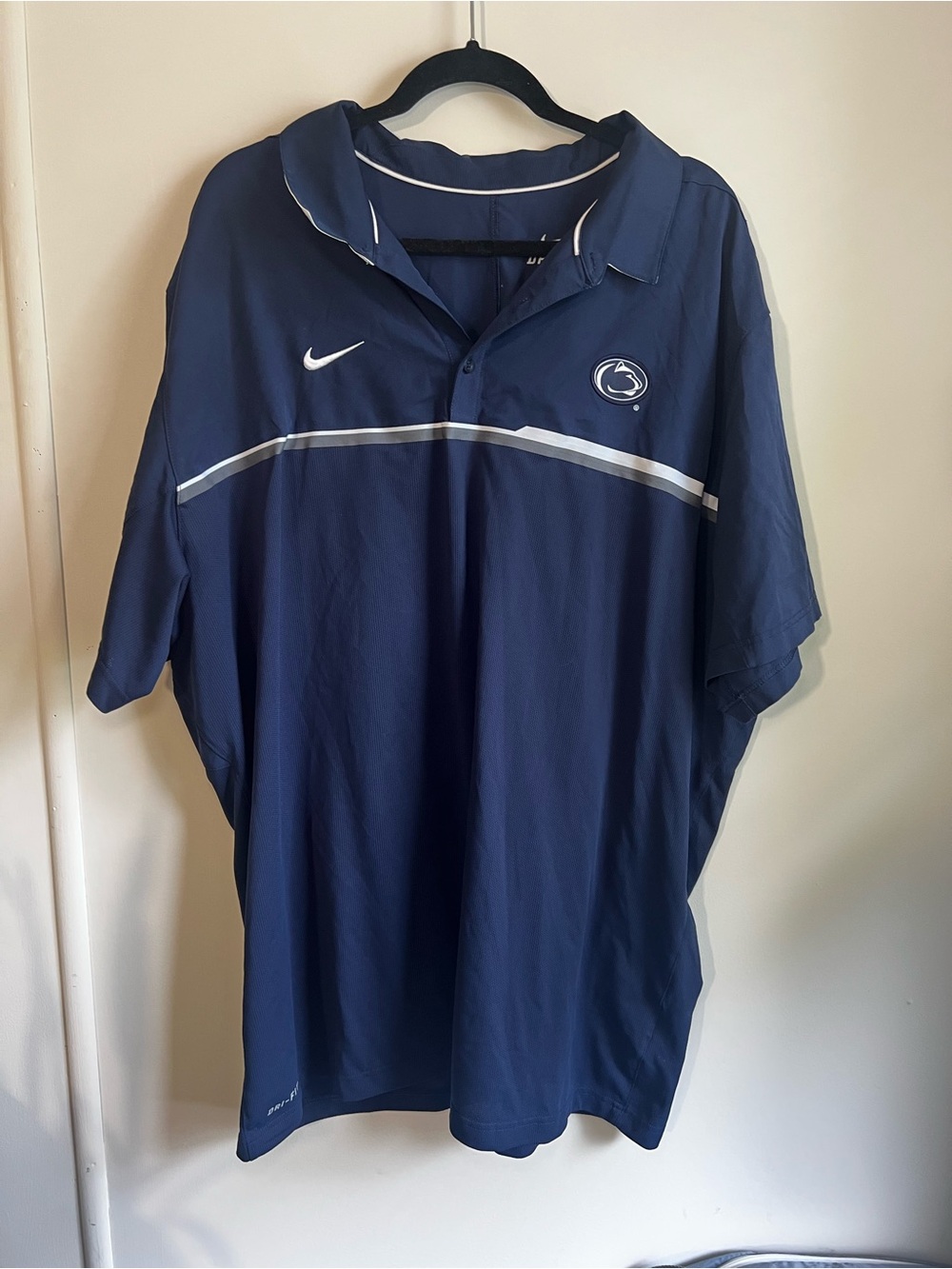 Nike Penn State Navy Men's Short Sleeve Windbreaker